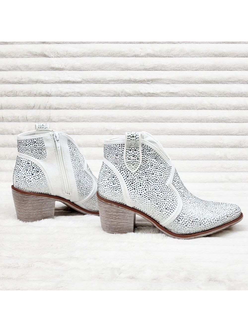 Wild Ones White Glamour Cowboy Rhinestone Cowgirl Ankle Booties Boots